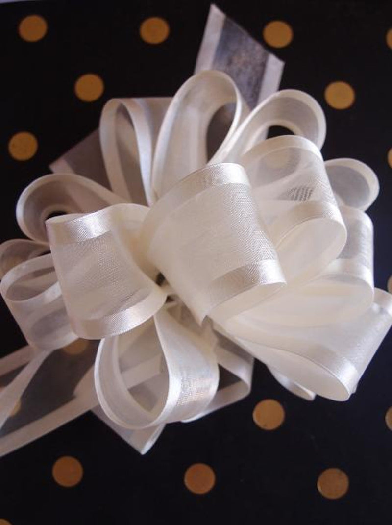 Satin-Edged Pull Bow