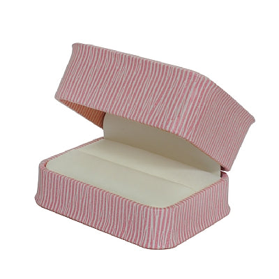 Embossed Leatherette Double Ring Box with Cream Leatherette Interior