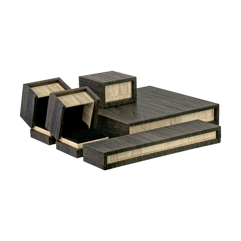Textured Wood-Grain Single Ring Box with Rich Suede Interior